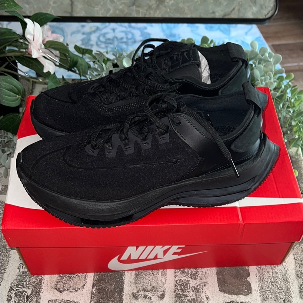Nike ZOOM double stack Black Athletic Shoes